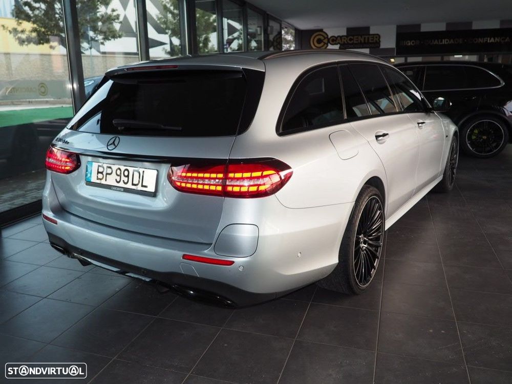 Mercedes-Benz E 300 de AMG Line - 17