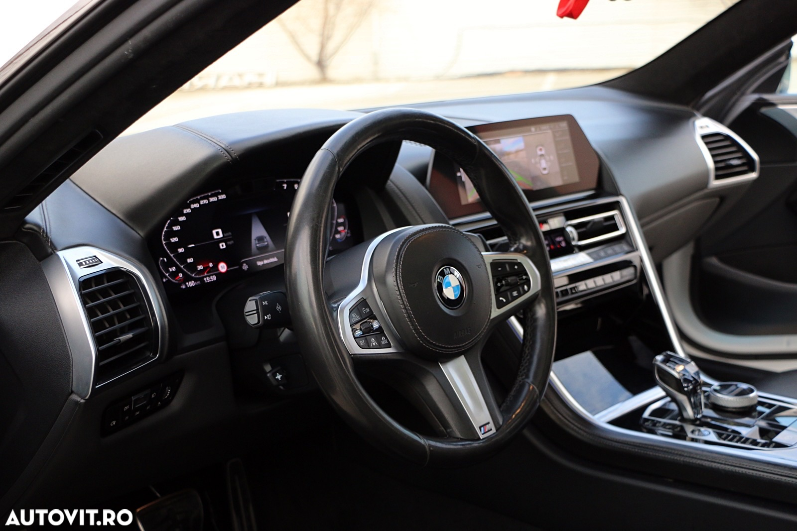 BMW Seria 8 - 18