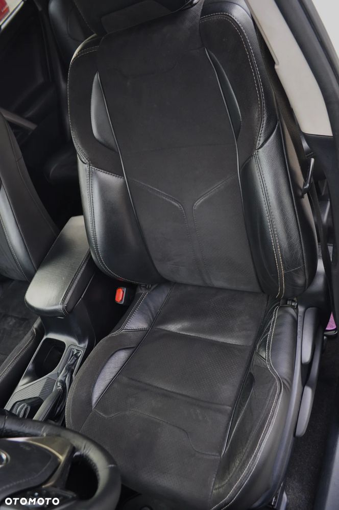 Toyota RAV4 2.2 D-4D 4x4 Executive - 26