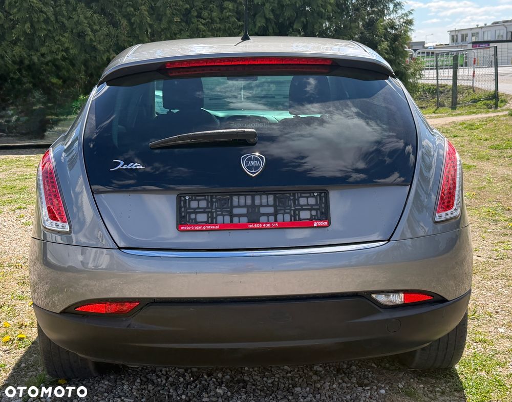 Lancia Delta 1.6 MultiJet 16v Silver - 16