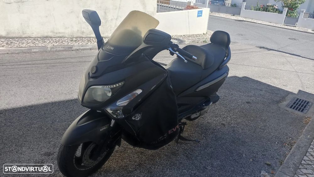 Sym GTS GTS 125i Evo - 6