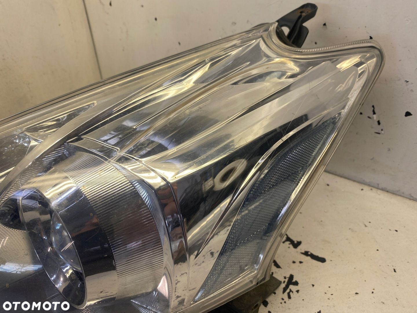 TOYOTA PRUS PLUS LAMPA LEWY PRZÓD SOCZEWKA - 5