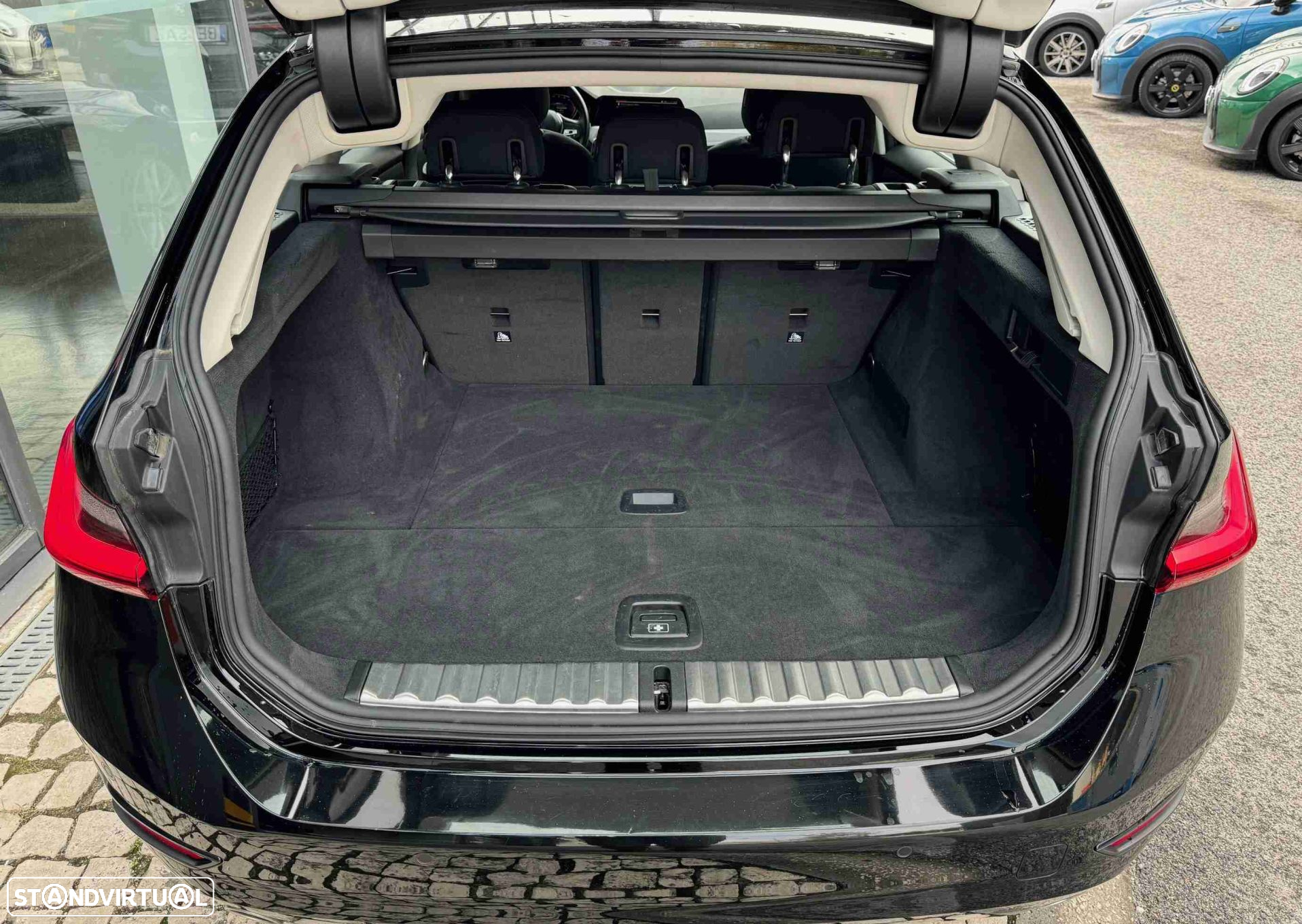 BMW 318 d Touring Auto - 18