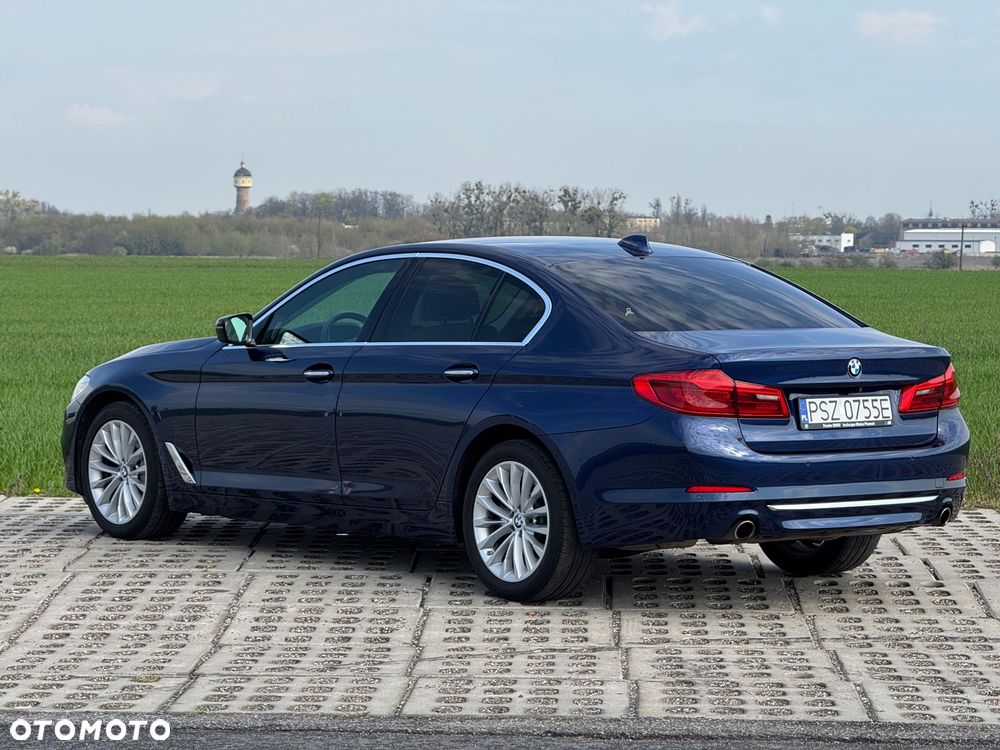 BMW Seria 5 530i xDrive Luxury Line - 12