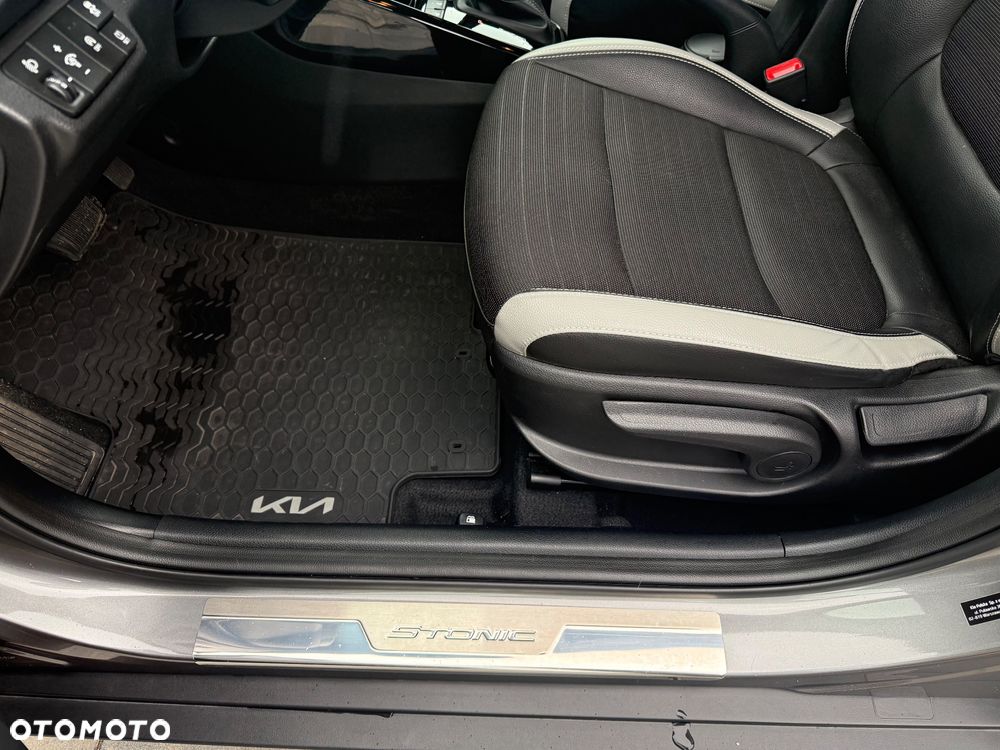 Kia Stonic 1.0 T-GDI L Business Line DCT - 16