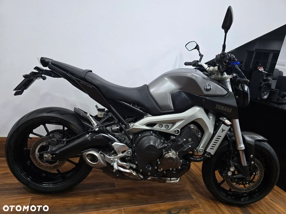 Yamaha MT - 3