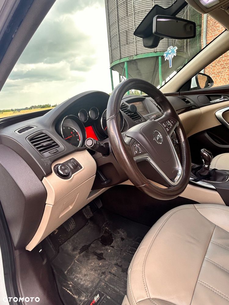 Opel Insignia 2.0 T Cosmo 4x4 - 31