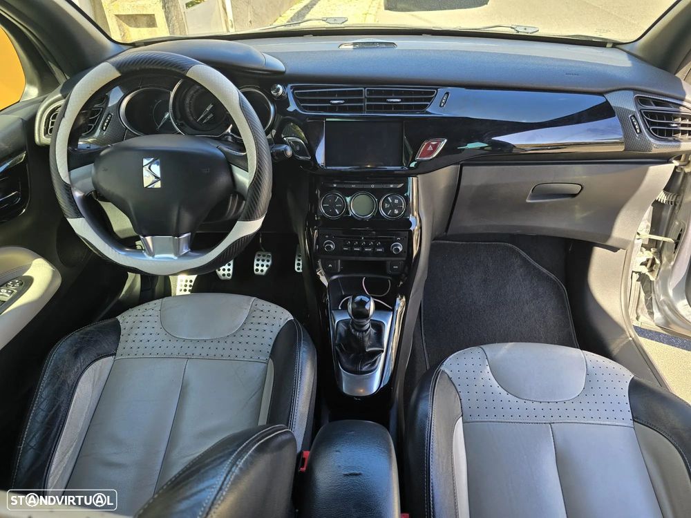 Citroën DS3 1.6 HDi Airdream Sport Chic - 20
