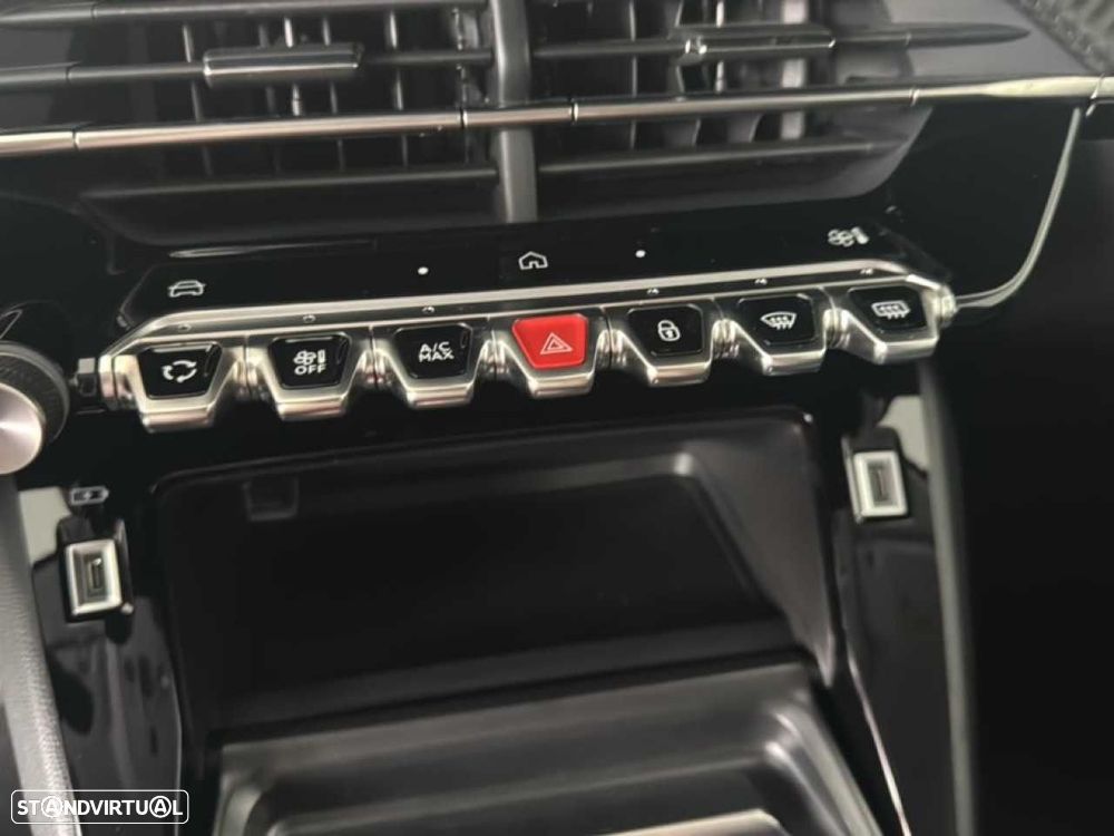 Peugeot e-208 51 kWh Allure - 18