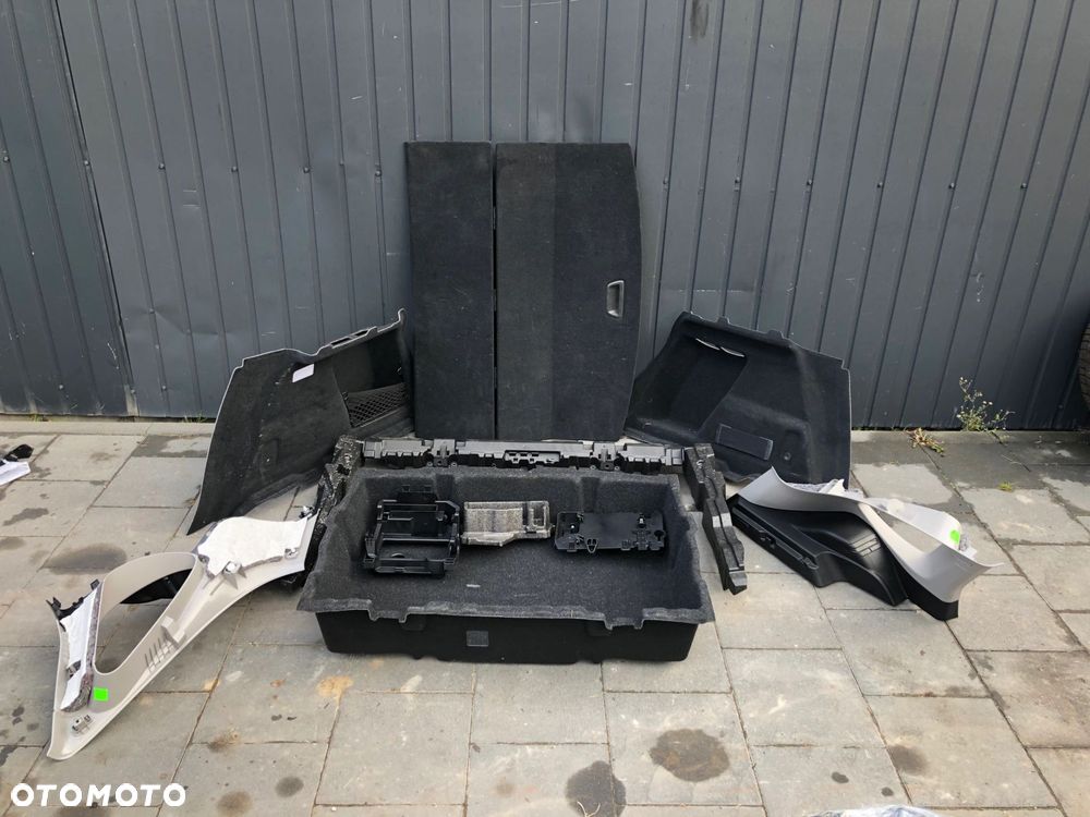 WNĘTRZE BAGAŻNIKA BMW 2 F45 ACTIVE TOURER KOMPLET - 1