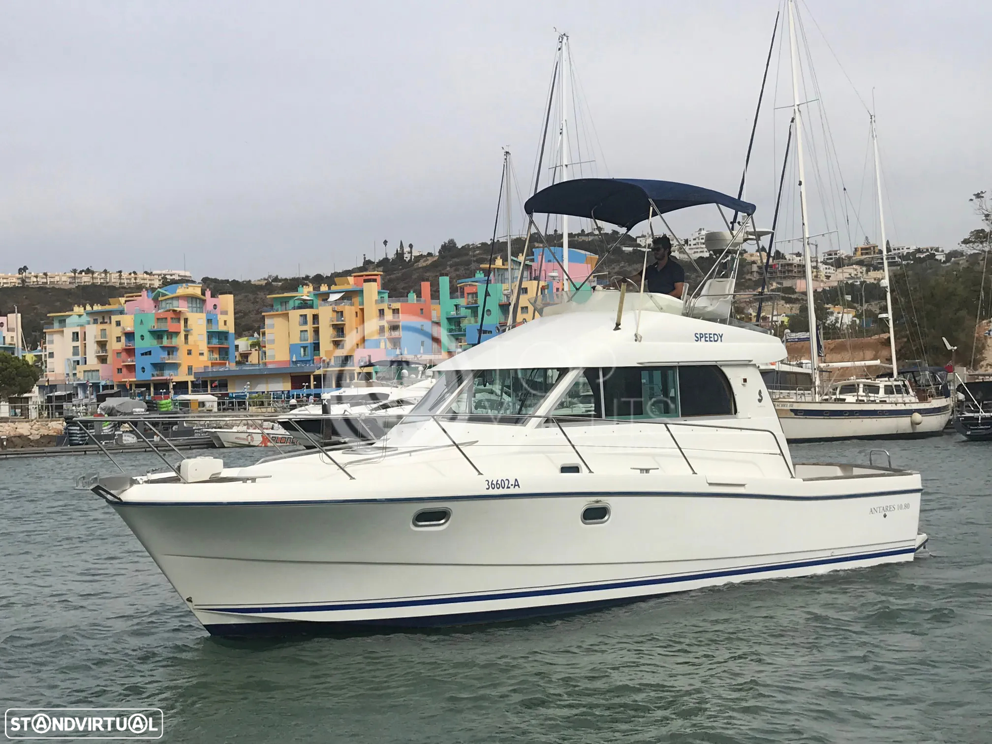 Beneteau Antares 10.80 - 39