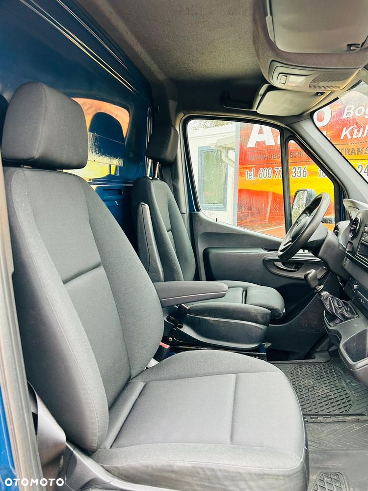 Mercedes-Benz Sprinter - 15