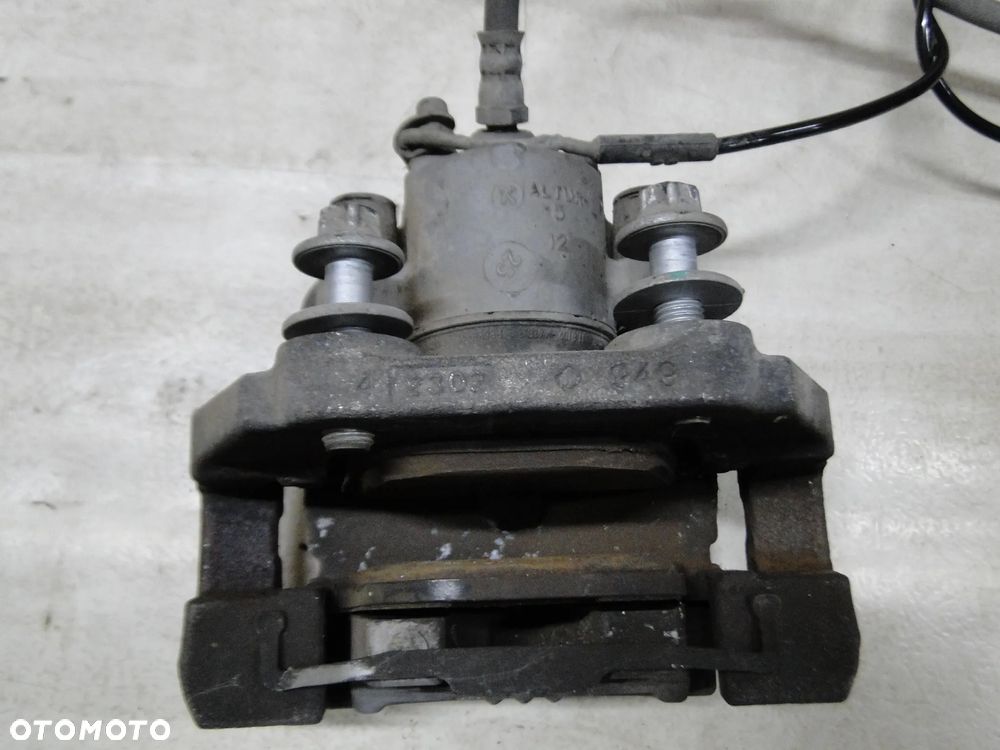 BMW X6 E71 ZACISK HAMULCOWY PRAWY TYŁ TYLNY 44/24 EUROPA - 5