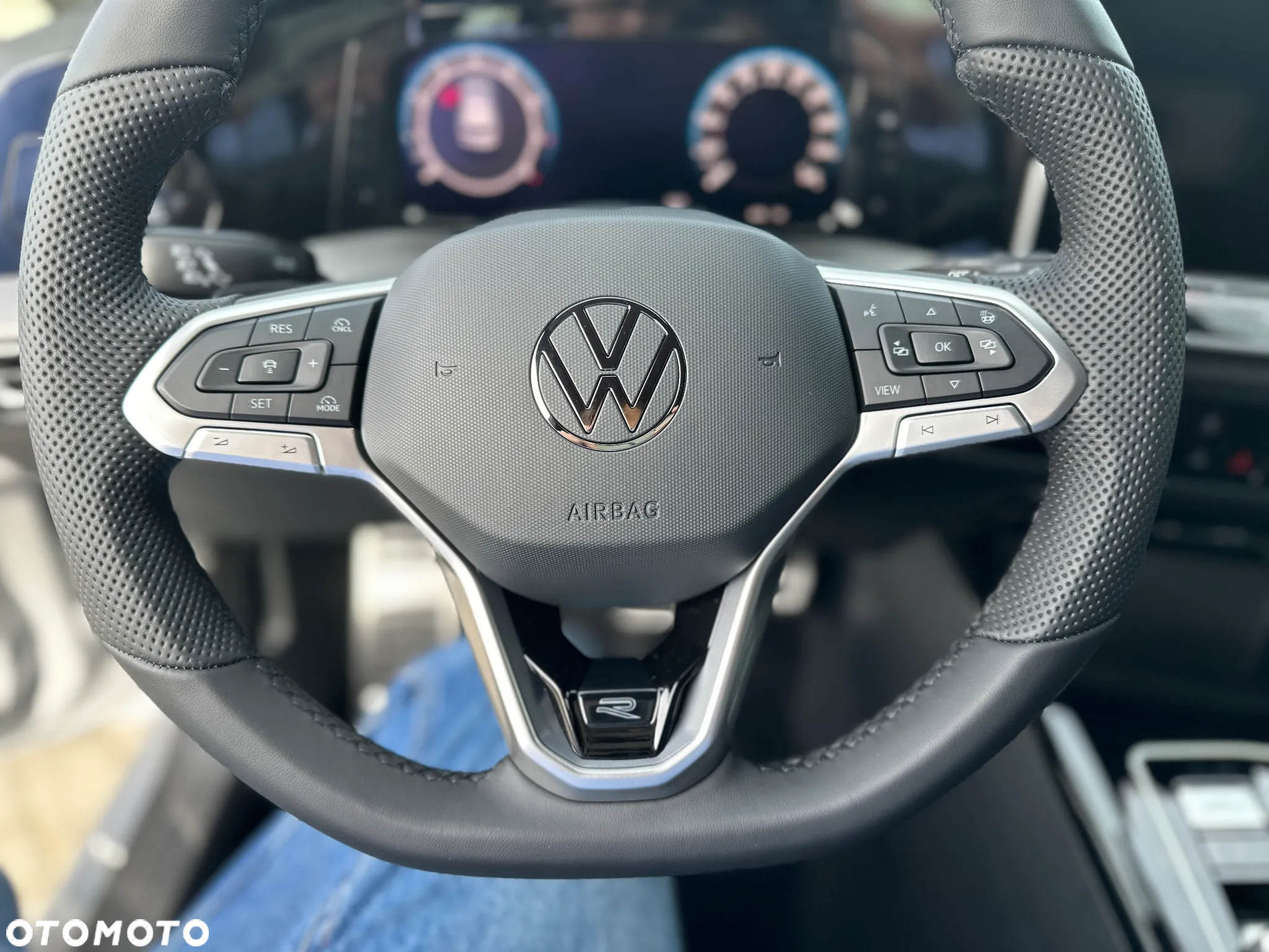 Volkswagen Golf - 19