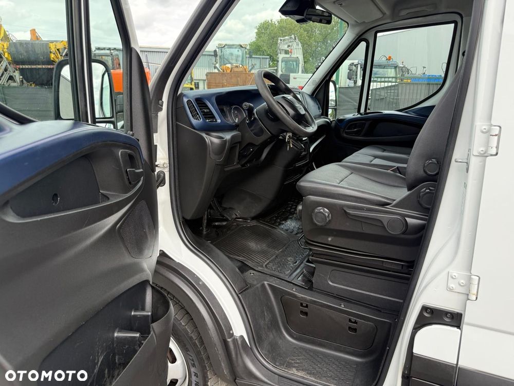 Iveco Daily 50C180 DMC 3,5 ton Doka/Brygadowka 7 osób Automat HiMatic - 14