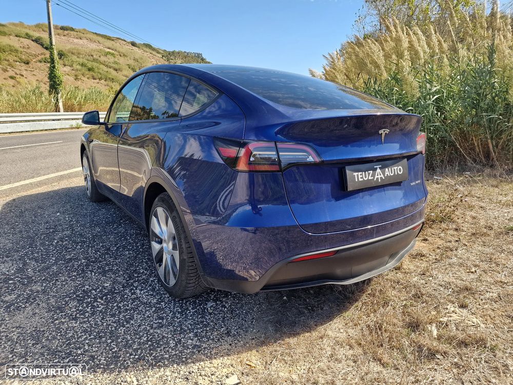 Tesla Model Y Long Range Dual Motor AWD - 5