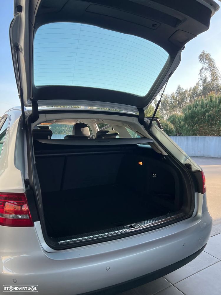 Audi A4 Avant 2.0 TDI Advance - 6