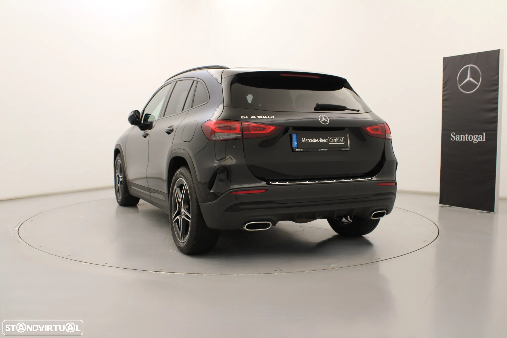 Mercedes-Benz GLA 180 d AMG Line - 9