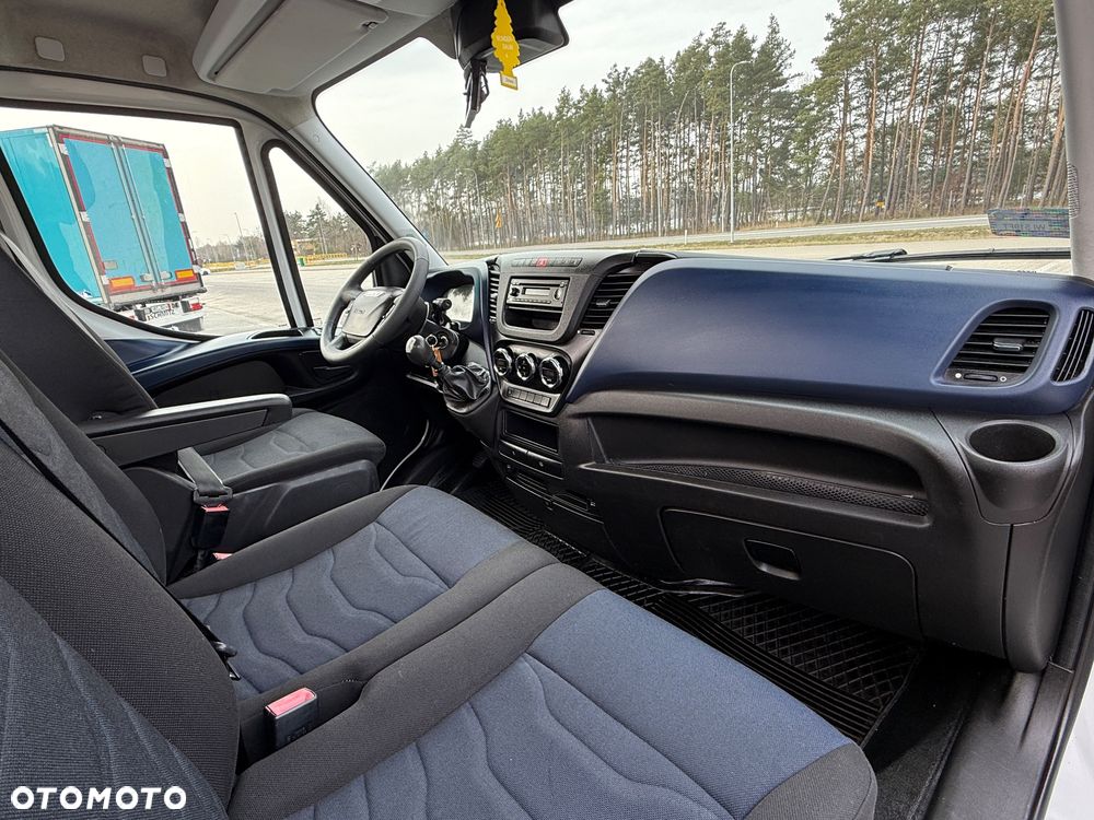 Iveco DAILY 50-180 3.0 HPI 180KM SKRZYNIA 6.30M ! NOWA ZABUDOWA ! 1 WŁ ! Salon Polska! - 24