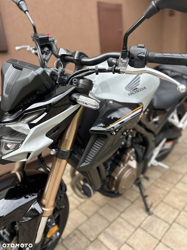 Honda CB - 30