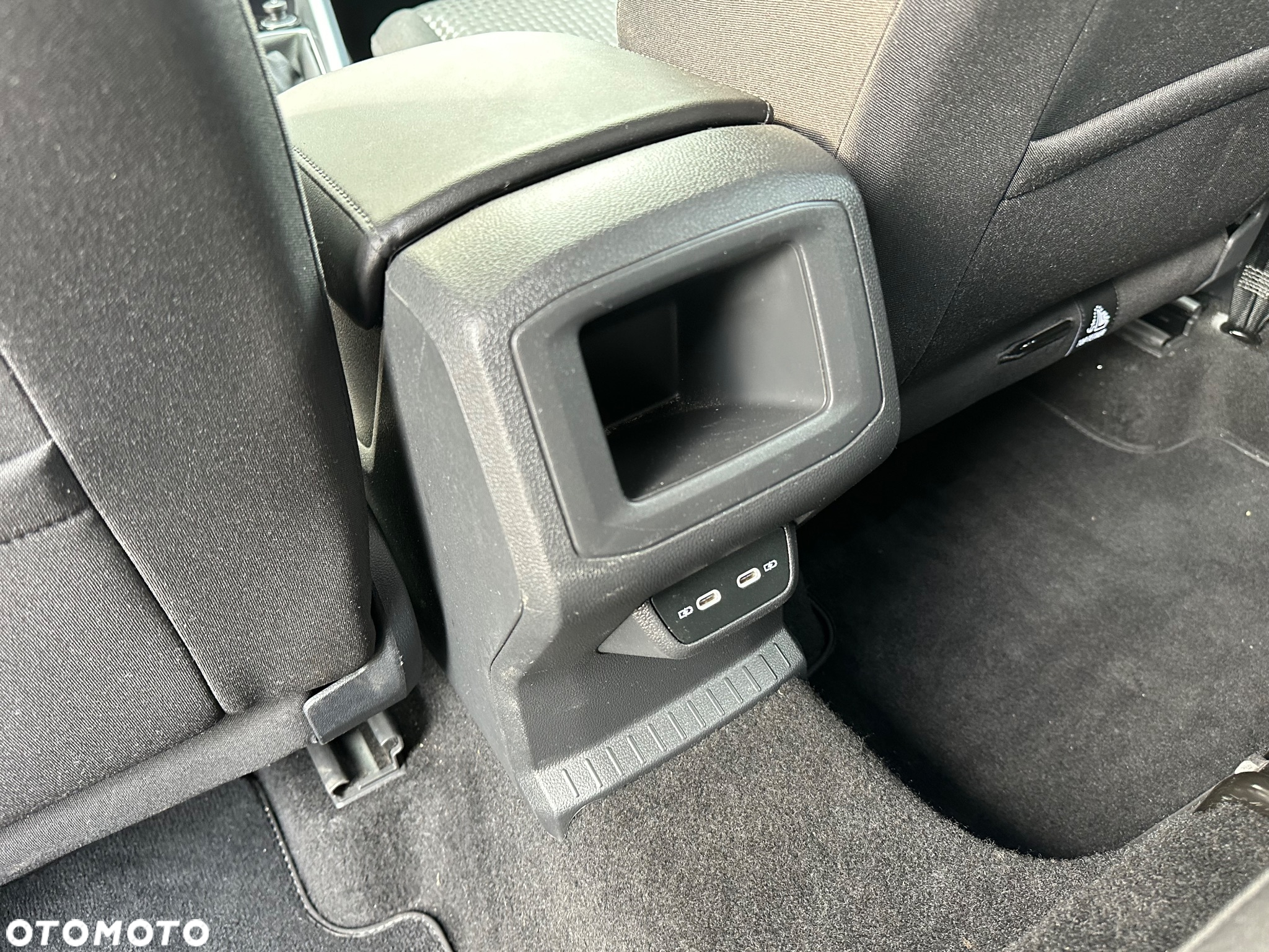 Volkswagen T-Cross 1.0 TSI Active DSG - 17
