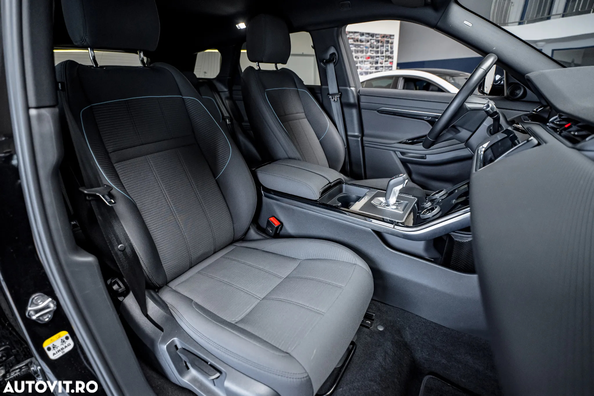 Land Rover Range Rover Evoque 2.0 D165 MHEV - 17