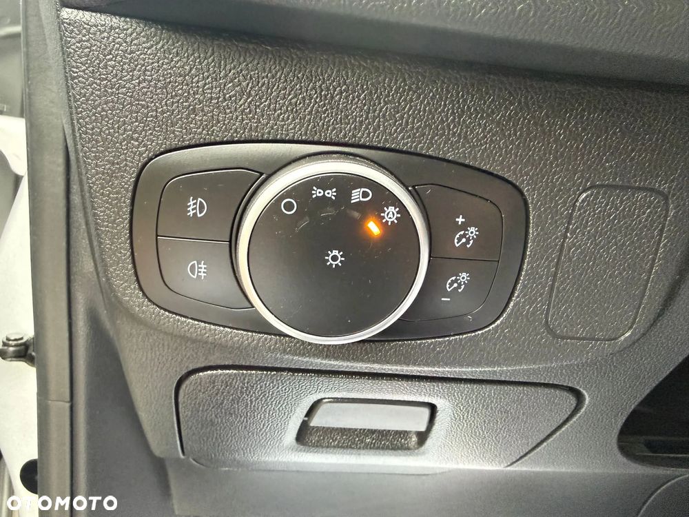 Ford Focus 1.0 EcoBoost Start-Stopp-System COOL&CONNECT - 32