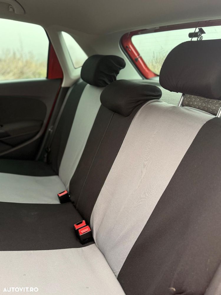 Volkswagen Polo - 33