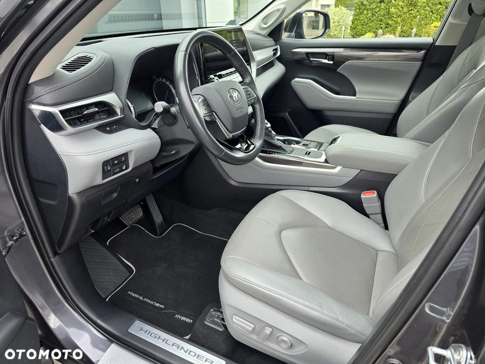 Toyota Highlander 2.5 Hybrid Executive - 16