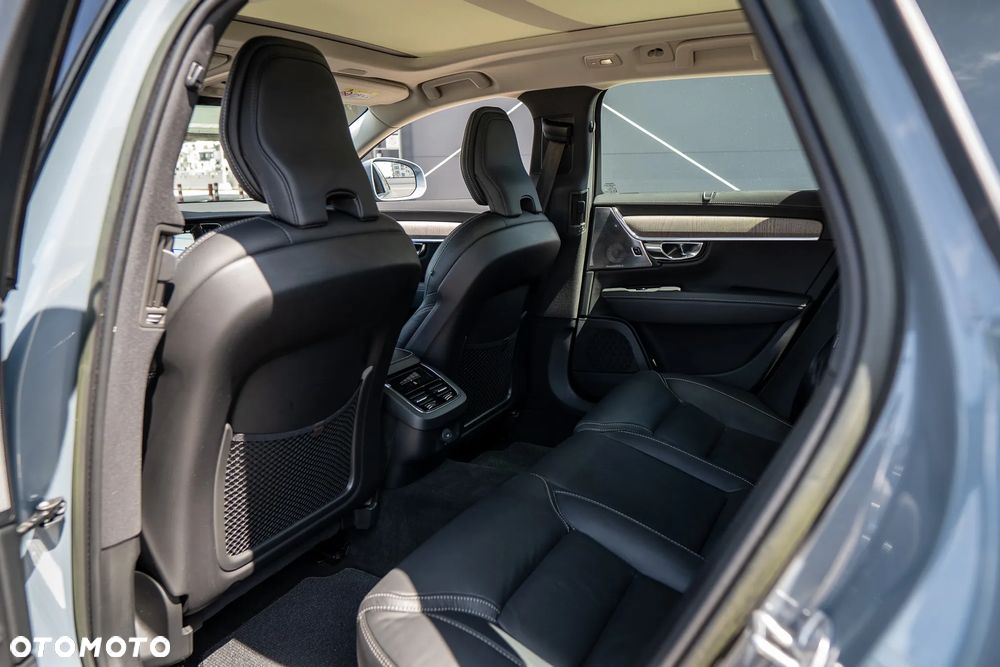 Volvo V90 Cross Country B5 D AWD Ultimate - 40