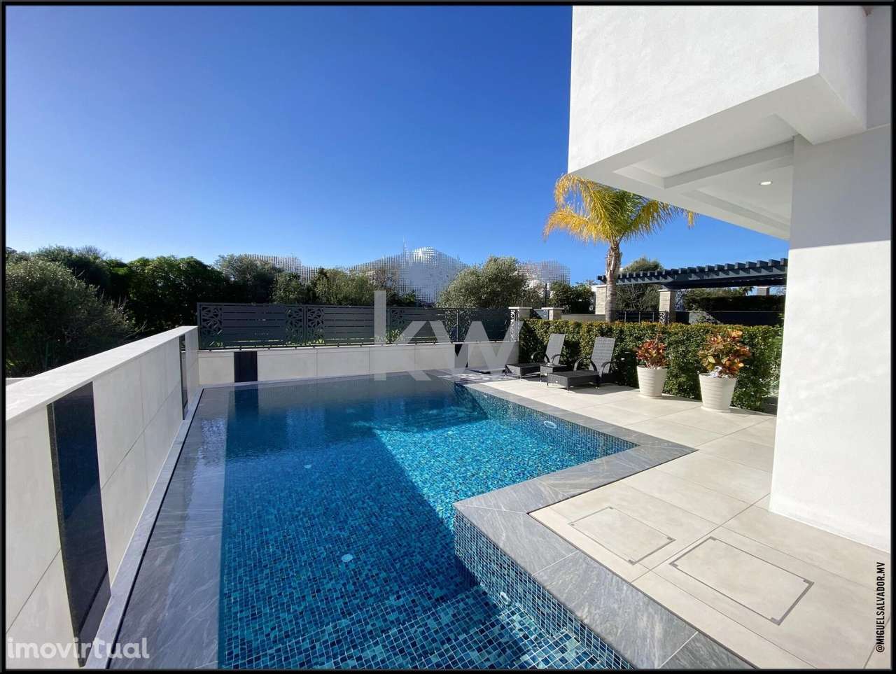 Luxuosa moradia a 3 Kms da Quinta do Lago - Grande imagem: 4/35