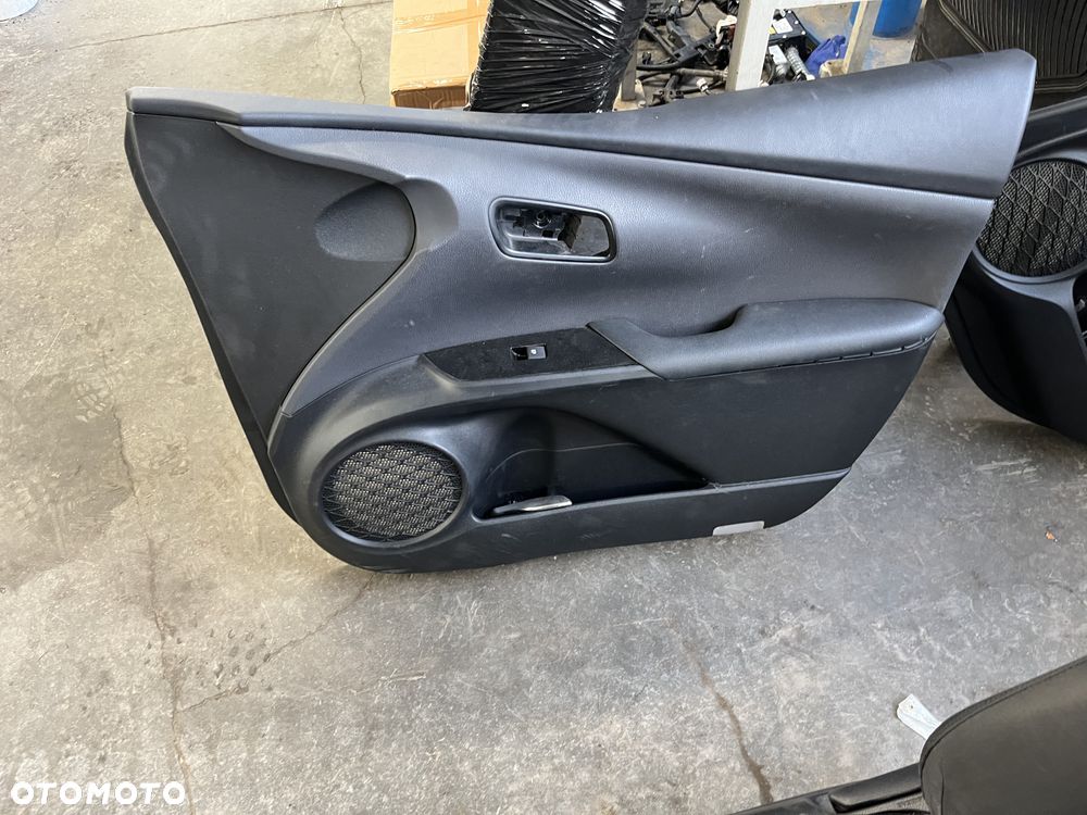 Fotele komplet wnętrze Toyota Prius IV - 9