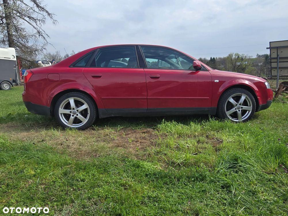 Audi A4 Avant - 4