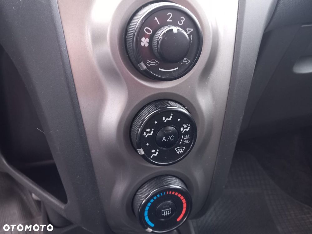 Toyota Yaris 1.33 Life - 19