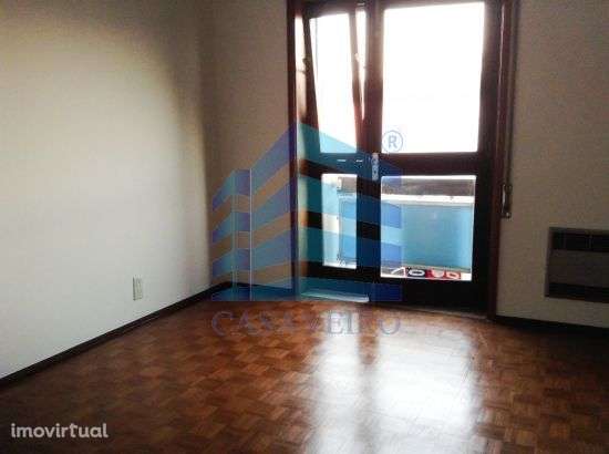 Arrenda T4 Centro de Aveiro - Grande imagem: 3/16