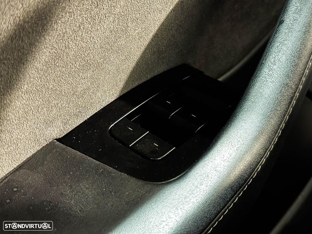 Tesla Model 3 Performance Dual Motor AWD - 42