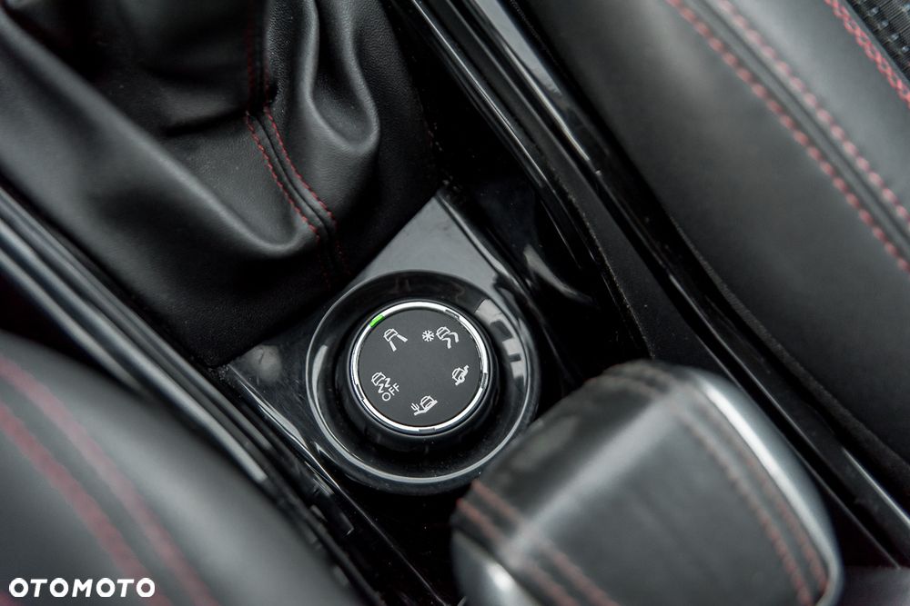 Peugeot 2008 BlueHDi FAP 120 STOP & START GT-Line Edition - 16