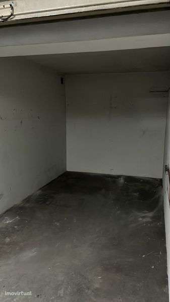 Garagem à venda na R. Joaquim Silva Torres, 125 - Maia - Grande imagem: 5/6
