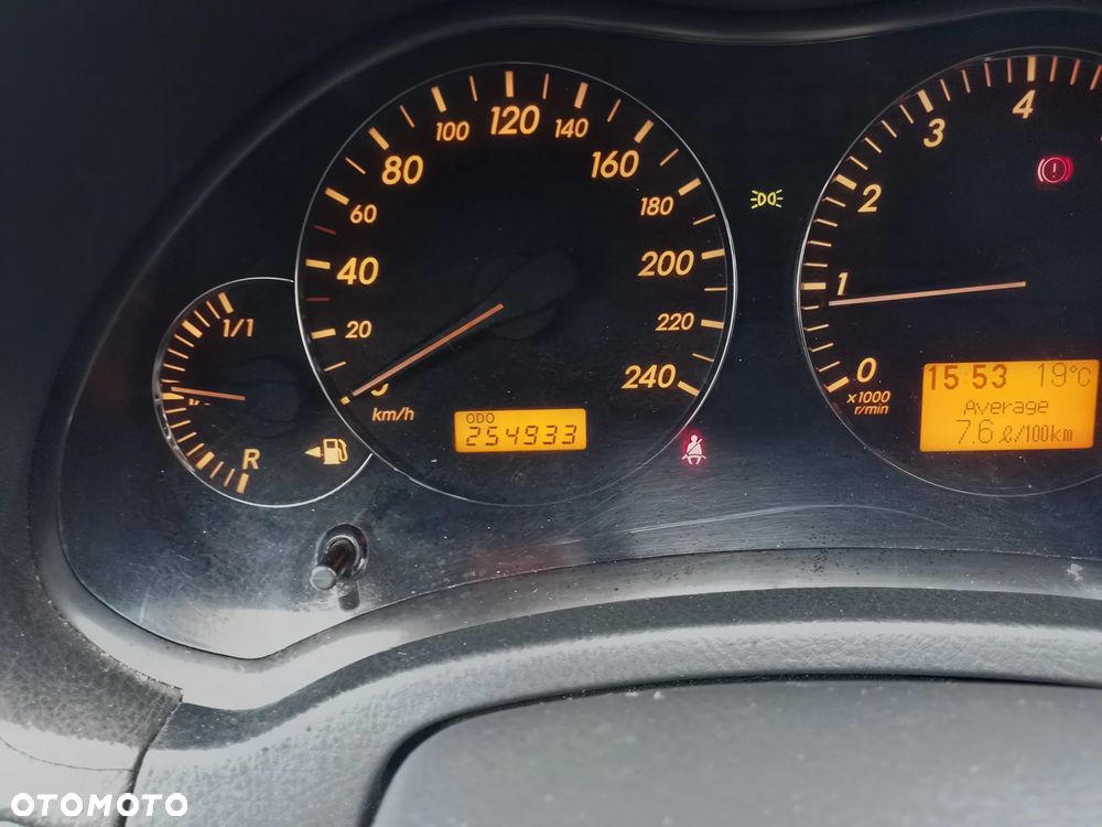 Toyota Avensis 2.0 VVT-i Sol plus - 2