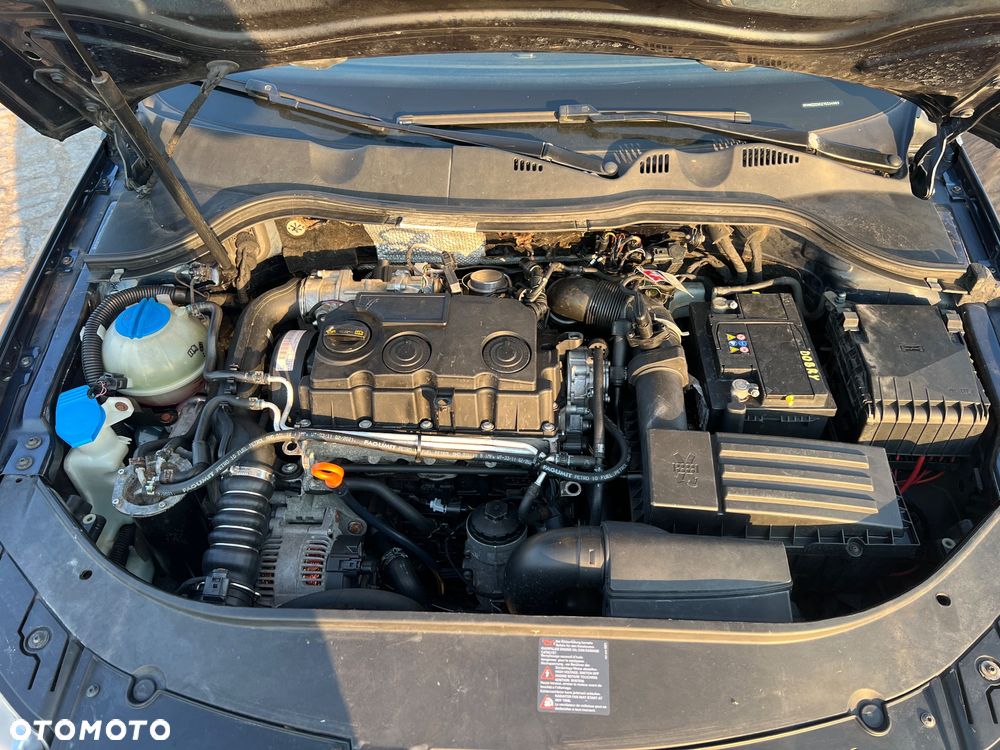 Volkswagen Passat 1.9 TDI Individual - 16
