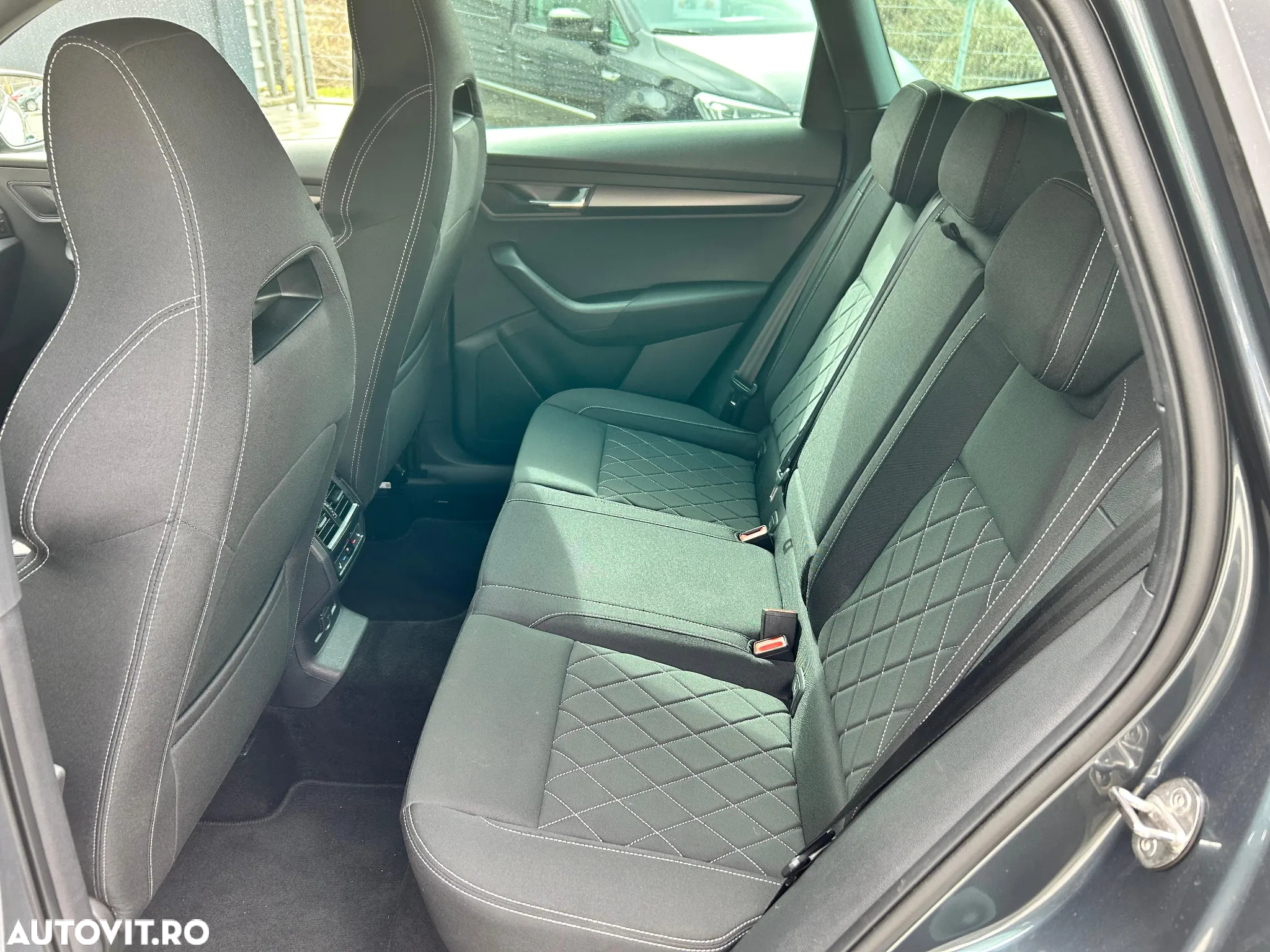 Skoda Karoq 2.0 TDI 4X4 DSG Sportline - 6
