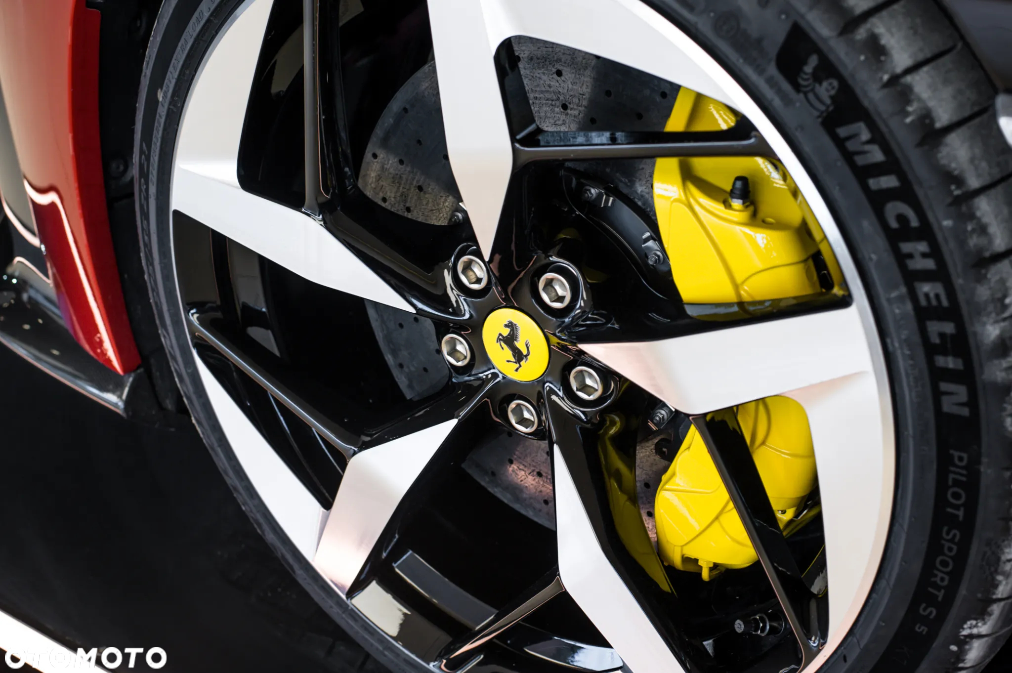 Ferrari 12Cilindri - 4