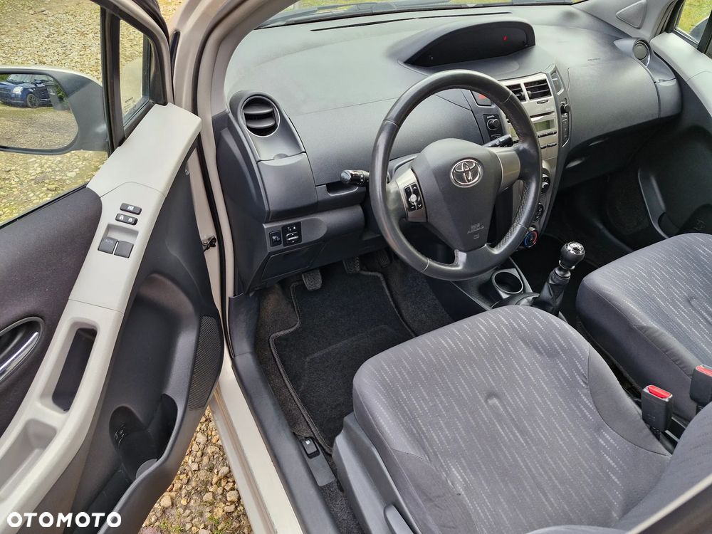 Toyota Yaris 1.33 VVT-i Cool+ - 19