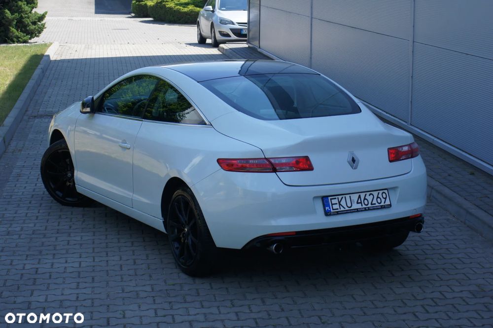 Renault Laguna dCi 110 FAP Bose Edition - 17