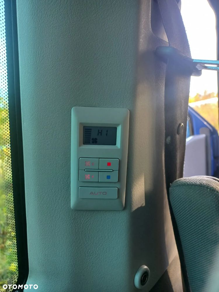 Volkswagen Multivan TDI - 12