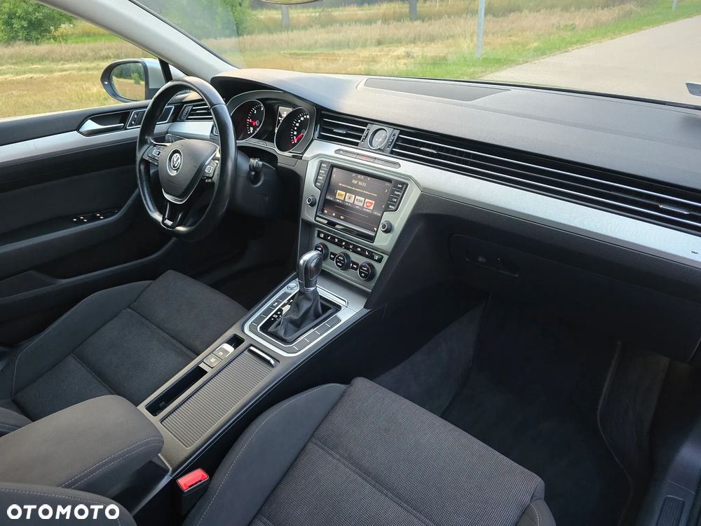 Volkswagen Passat 2.0 TDI BMT Comfortline DSG - 12