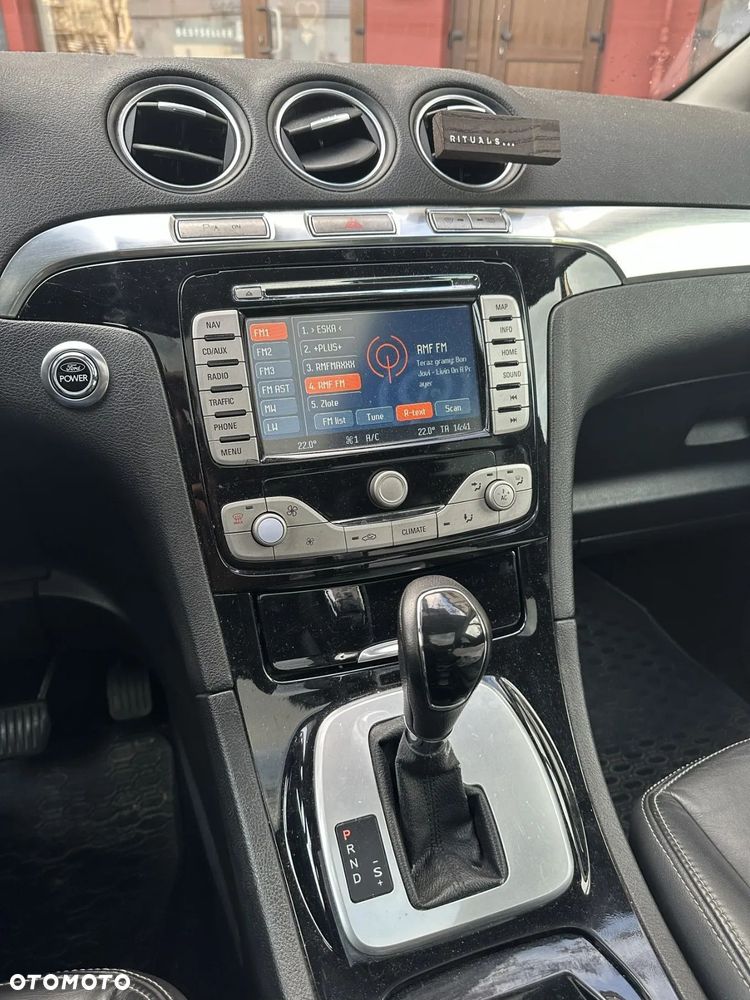 Ford S-Max 2.0 TDCi DPF Titanium - 4