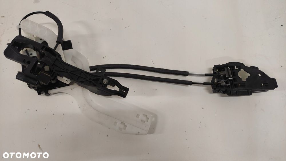 HYUNDAI IX35 ZAMEK DRZWI PRAWY TYŁ TYLNY 81420-2Y000 10-15 - 2