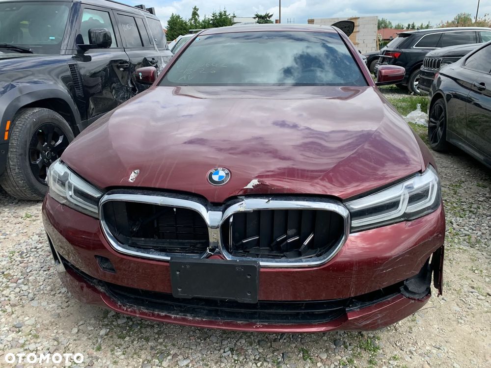 BMW Seria 5 530i xDrive Sport Line - 2