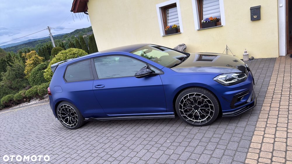 Volkswagen Golf - 6